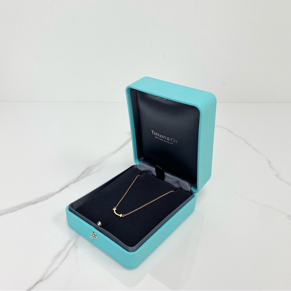 Tiffany & Co T Smile Pendant